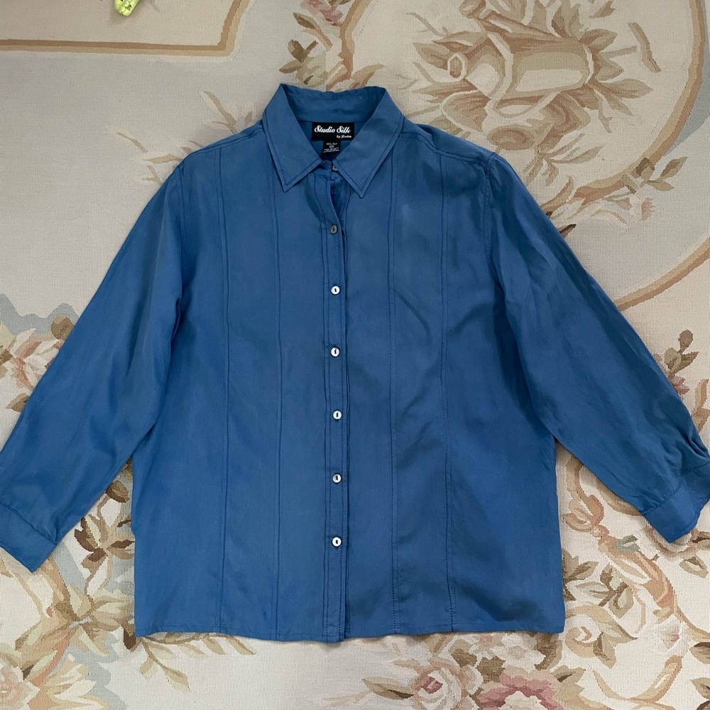 100% silk blue blouse by studio silk by Jordan size 16W